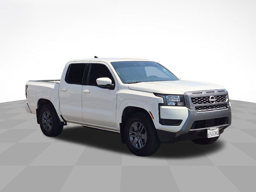 Certified 2025 Nissan Frontier SV RWD image 3