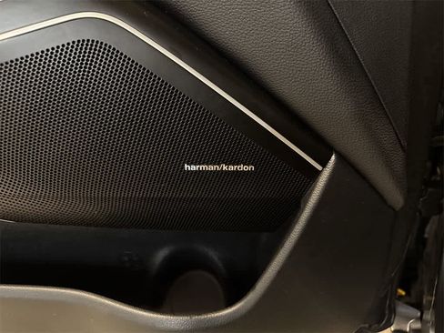 Used 2018 Kia Cadenza Technology image 29