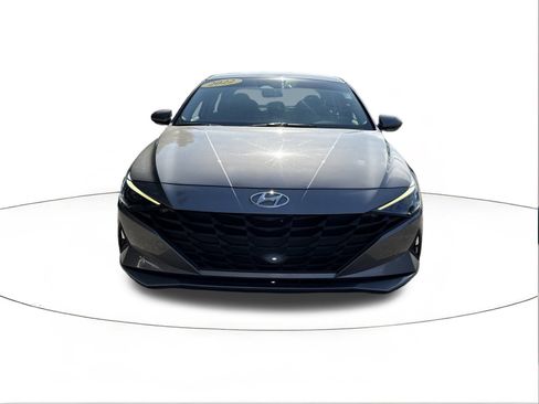 Certified 2022 Hyundai Elantra SEL image 8