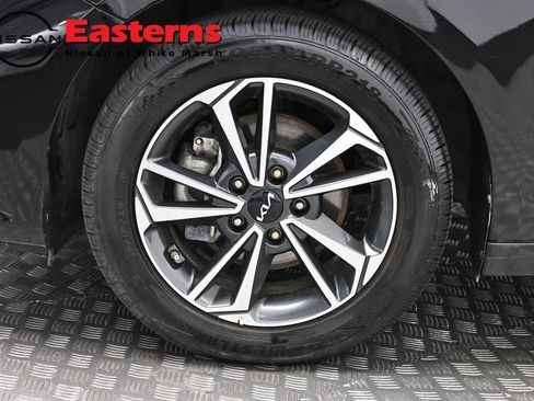 Used 2024 Kia Forte LXS FWD image 32