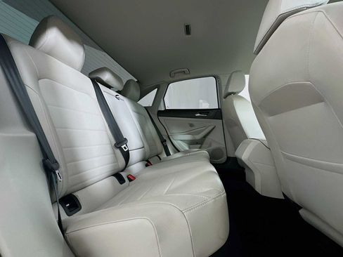 Used 2023 Volkswagen Jetta SE FWD image 23