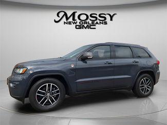 Used 2017 Jeep Grand Cherokee Trailhawk video 1