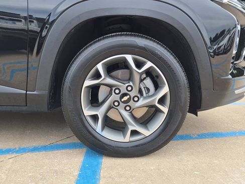 Used 2024 Chevrolet Trax LT FWD image 31