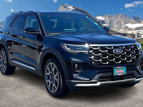 Used 2025 Ford Explorer Platinum w/ Ultimate Package AWD/4WD image 12