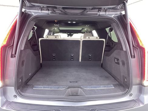 Used 2022 Cadillac Escalade ESV Sport image 23