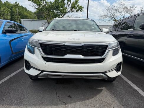 Certified 2023 Kia Seltos EX AWD/4WD image 2