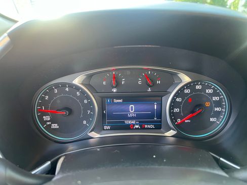 Used 2020 Chevrolet Equinox LT image 28