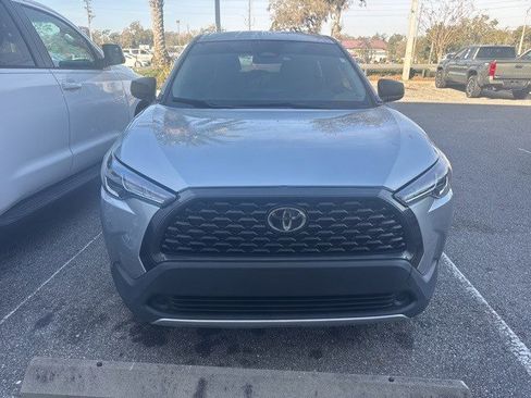 Certified 2023 Toyota Corolla Cross L image 11