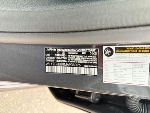 Used 2021 Mercedes-Benz E 53 AMG 4MATIC Sedan image 39