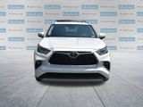 Used 2023 Toyota Highlander L image 2