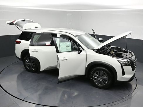 New 2026 Nissan Pathfinder S AWD/4WD image 30