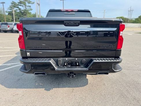 Used 2025 Chevrolet Silverado 1500 High Country w/ Midnight Edition AWD/4WD image 5