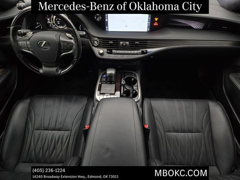 Used 2019 Lexus LS 500 w/ Interior Upgrade Package RWD image 21