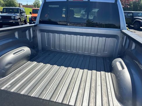 Used 2021 RAM 1500 Laramie AWD/4WD image 16