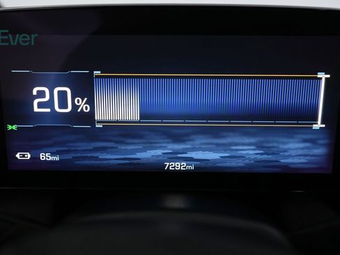 Used 2024 Chevrolet Equinox EV RS image 7