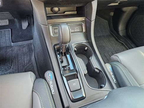 Used 2025 Subaru Ascent Onyx Edition image 32