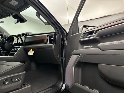 New 2026 GMC Sierra 1500 Denali w/ Denali Reserve Package image 38