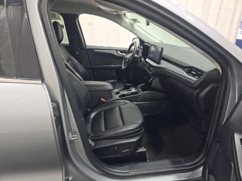 Used 2024 Ford Escape Platinum AWD/4WD image 11