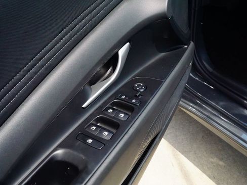 New 2026 Hyundai Elantra Limited FWD image 16