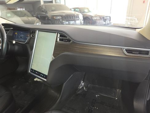 Used 2015 Tesla Model S 85D AWD/4WD image 28