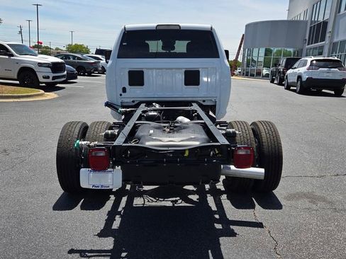 New 2026 RAM 3500 Big Horn AWD/4WD image 10