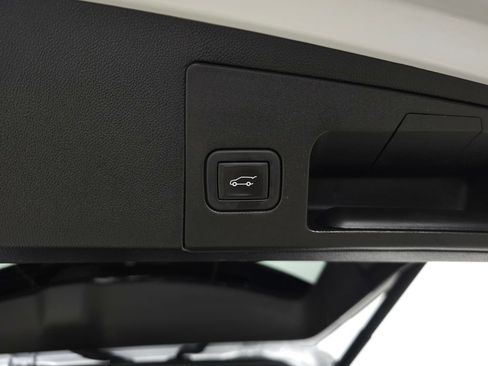 Certified 2024 Cadillac XT5 Sportv AWD/4WD image 7