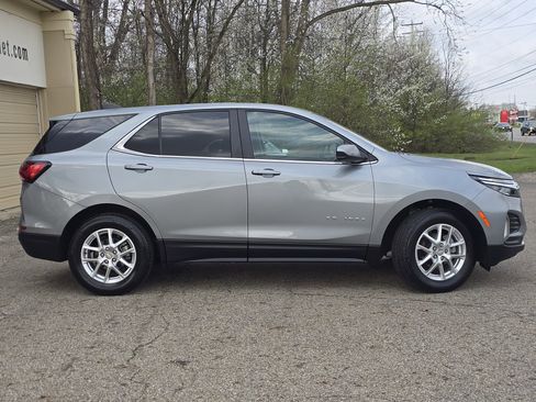 Used 2024 Chevrolet Equinox LT AWD/4WD image 8