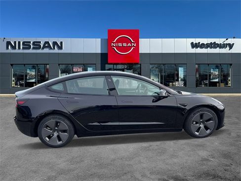 Used 2022 Tesla Model 3 Long Range image 5