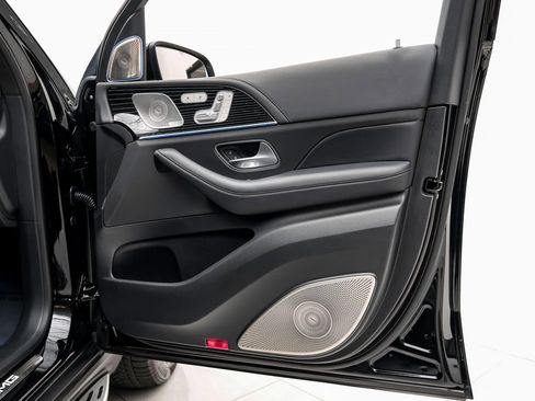 Used 2024 Mercedes-Benz GLS 63 AMG 4MATIC image 49