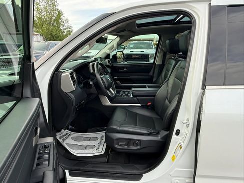Used 2022 Toyota Tundra Limited AWD/4WD image 16
