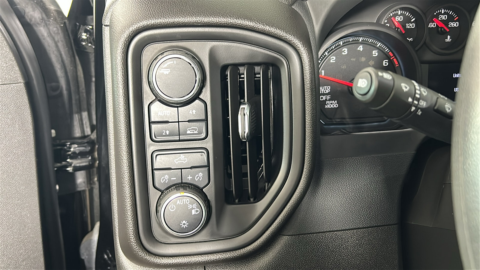 Used 2024 Chevrolet Silverado 1500 Custom w/ LPO, Dark Essentials Package AWD/4WD image 23