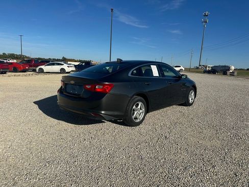 Used 2018 Chevrolet Malibu LS image 4