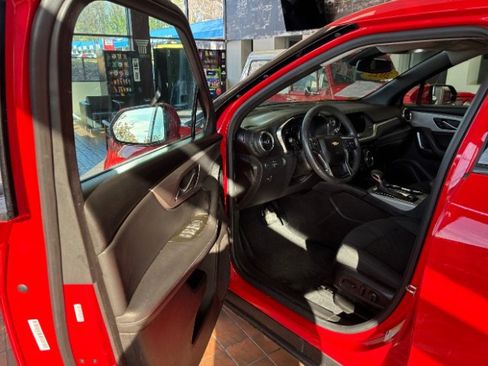 Used 2022 Chevrolet Blazer LT image 17