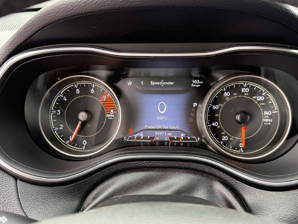 Used 2019 Jeep Cherokee Trailhawk w/ Cold Weather Group AWD/4WD image 37