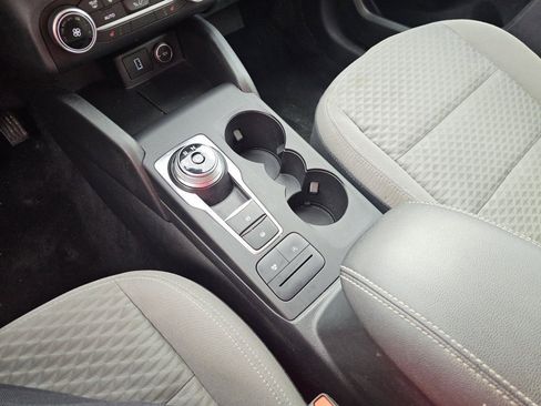 Used 2020 Ford Escape SE image 27