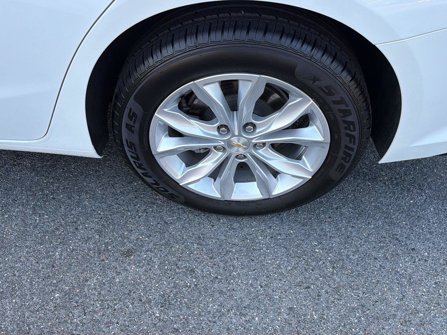 Used 2024 Chevrolet Malibu LT FWD image 36