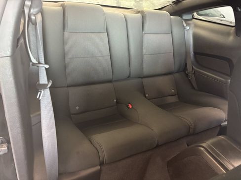 Used 2010 Ford Mustang Coupe RWD image 20