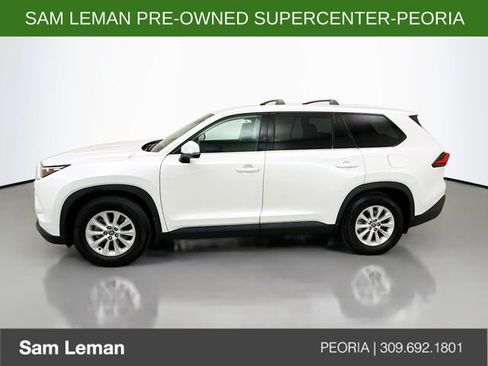 Used 2024 Toyota Grand Highlander AWD image 4