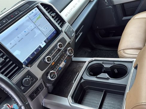 Certified 2022 Ford F350 Lariat AWD/4WD image 20