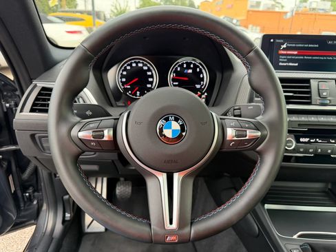 Used 2018 BMW M2 RWD image 31