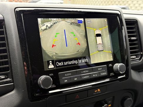 Used 2023 Nissan Frontier PRO-4X w/ Pro Convenience Package image 10