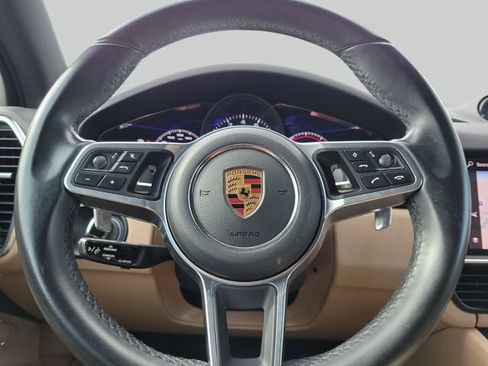 Used 2022 Porsche Cayenne Platinum Edition AWD/4WD image 29