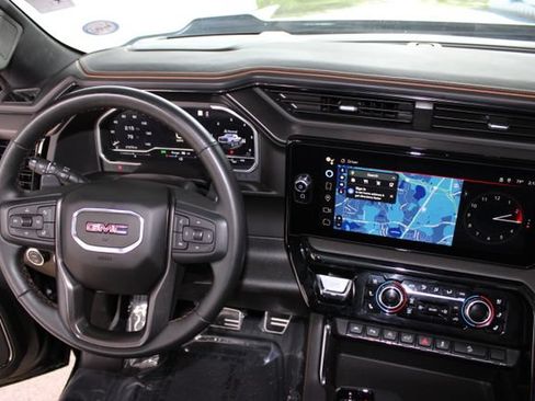 Used 2023 GMC Sierra 1500 AT4 w/ AT4 Premium Package AWD/4WD image 25