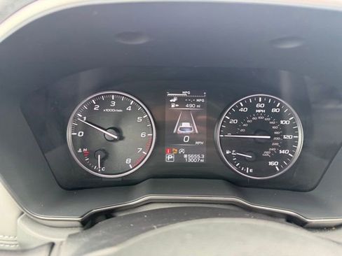 Used 2025 Subaru Outback Onyx Edition image 18