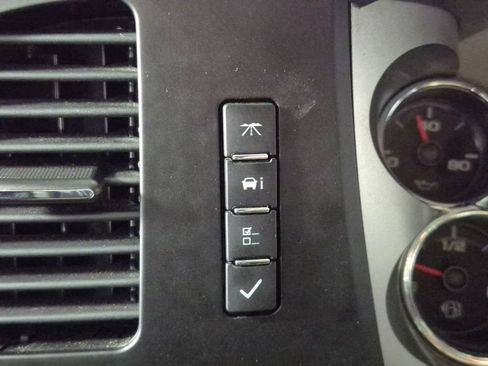 Used 2008 GMC Sierra 1500 SLE w/ Power Pack Plus AWD/4WD image 18