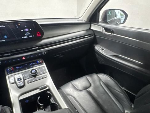 Used 2024 Hyundai Palisade SEL w/ Premium Package FWD image 21