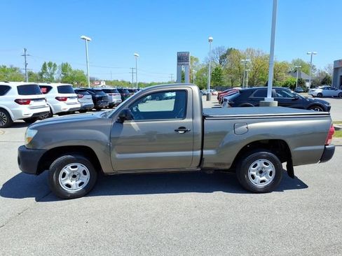 Used 2011 Toyota Tacoma 2WD Regular Cab image 15
