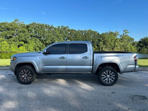 Used 2020 Toyota Tacoma Limited AWD/4WD image 3