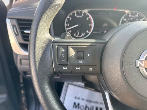 Used 2023 Nissan Rogue S FWD image 23