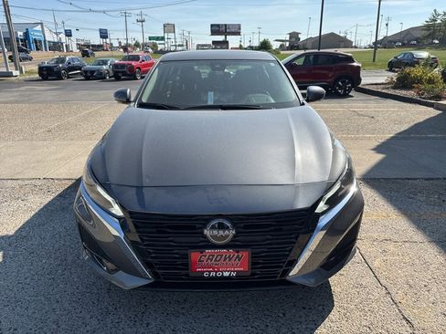 New 2025 Nissan Altima 2.5 SL image 9